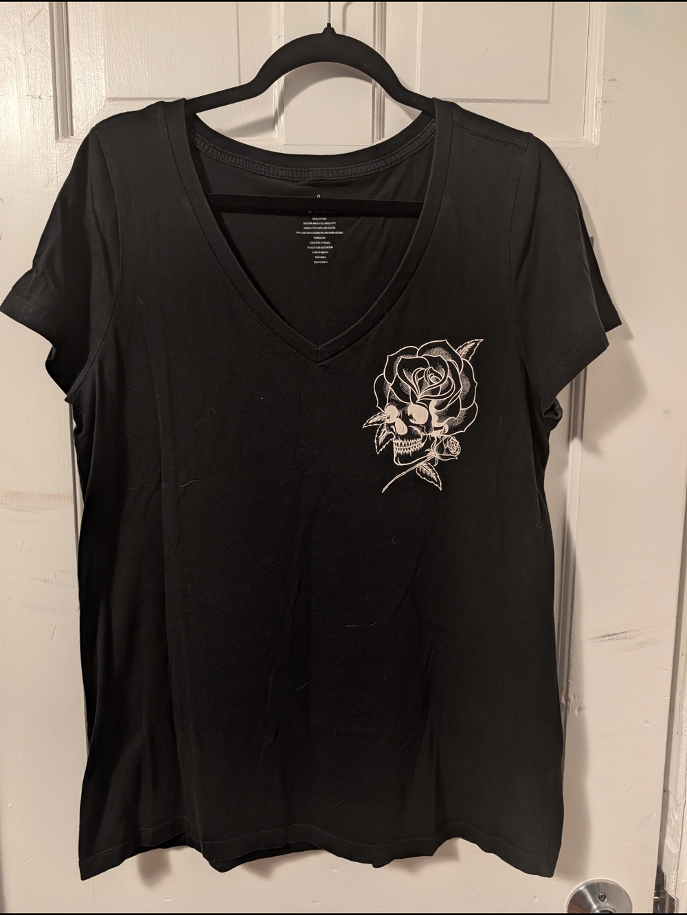 Torrid Black V-Neck Tee with White Rose Skull Print